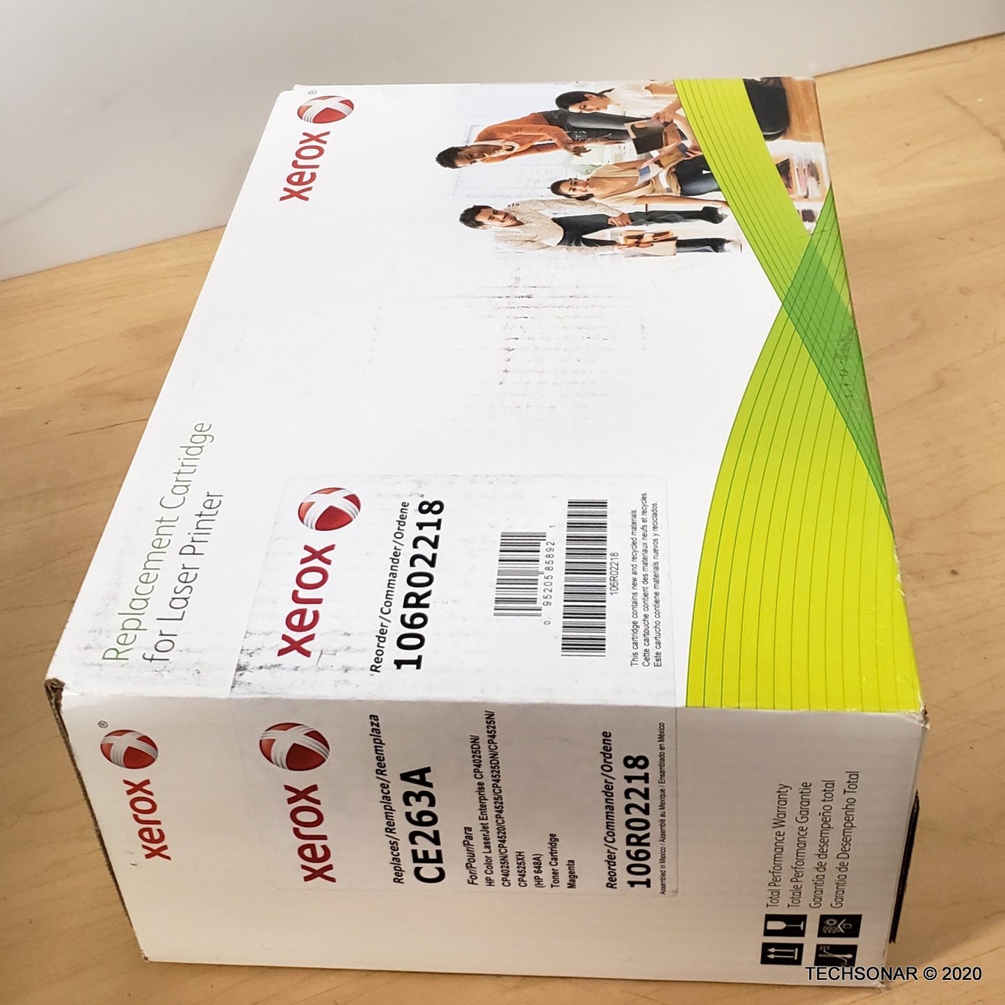 Xerox 106R02218 Replacement Toner for CE263A (648A), Magenta