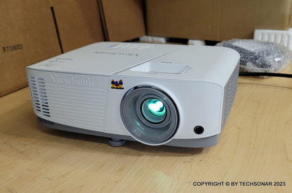 Viewsonic PA503X 3D Ready DLP Projector - 720p - HDTV - 4:3 - Front, Ceiling , color White,  Used item