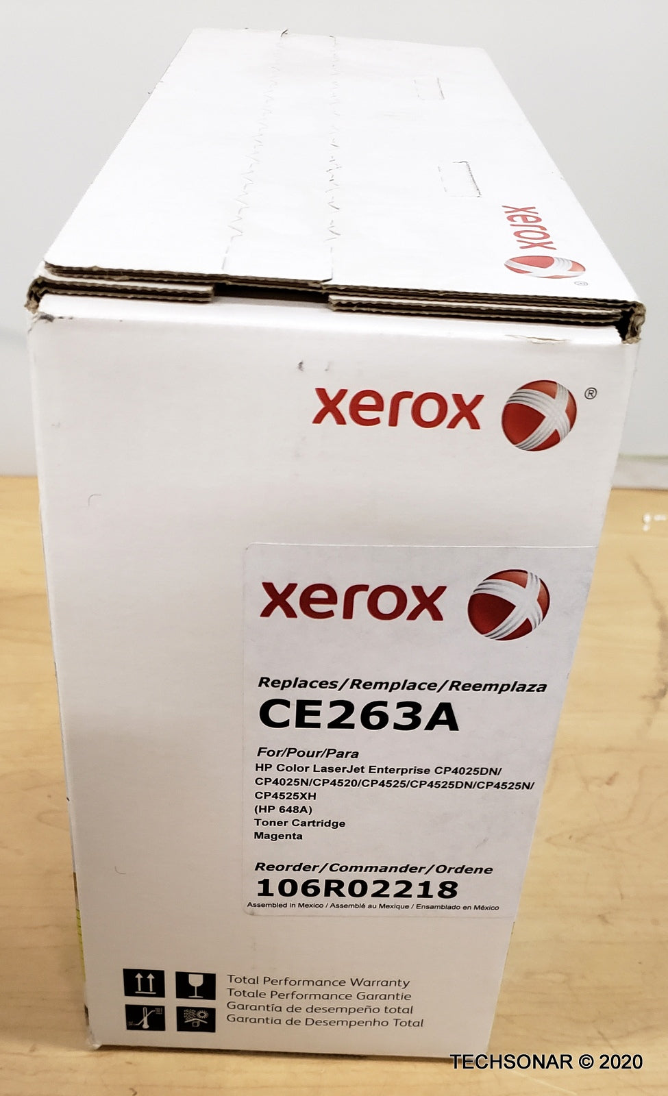 Xerox 106R02218 Replacement Toner for CE263A (648A), Magenta