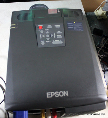 Epson PowerLite 7000XB ELP-7100 Projector , TFT LCD Technology Fully Tested , with Case